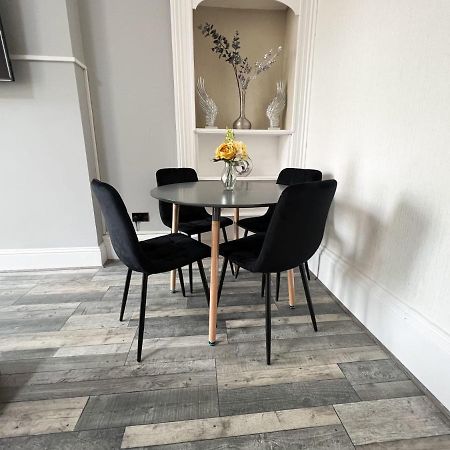 Premium 2Br Flat In The City Centre グラスゴー エクステリア 写真
